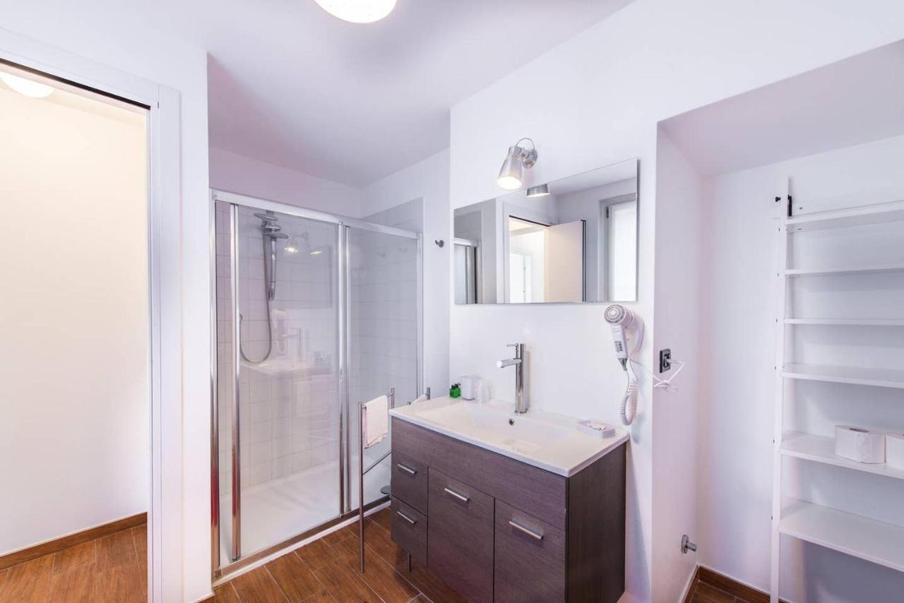 בלאג'יו Miralago Apartments Villa Rosa Lake View מראה חיצוני תמונה